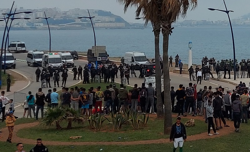 Reportage. Au point de passage Bab Sebta, retour progressif à la normale Reportage. Au point de passage Bab Sebta, retour progressif à la normale